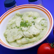 Огуречный суп с яйцом