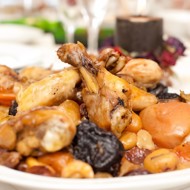 Окорочка в сливочно-черносливовом соусе