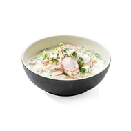 Окрошка на кефире с курицей