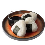 Онигири с тунцом