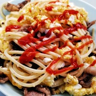 Оригинальные спагетти с беконом