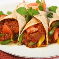 Острый буритос с мясом и фасолью