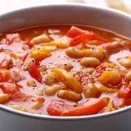 Острый суп с красной фасолью
