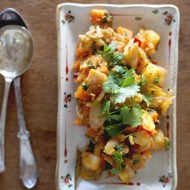 Остро-пряный картофель с морковью