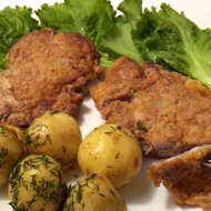 Отбивные из куриного бедра с аджикой