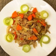 Овощное рагу с филе бедра индейки