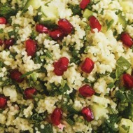 Овощной салат с фетой и кускусом