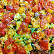 Овощное рагу с беконом и сливками