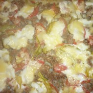 Овощная слоеная запеканка с мясом и сыром