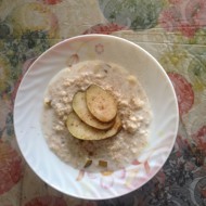 Овсяная каша с грушей и корицей