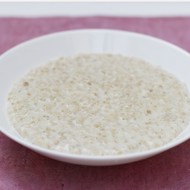 Овсяная каша с яблоками