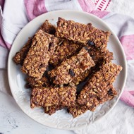 Овсяные батончики с финиками