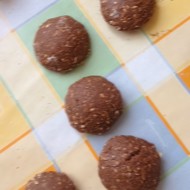 Овсяные талеры с миндалем и изюмом