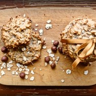 Овсяное печенье с корицей и молоком