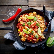 Паэлья с цыпленком и чорризо