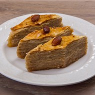 Пахлава из теста фило с миндалем