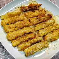 Палочки из трески в овсяном кляре и лимонно-горчичном соусе