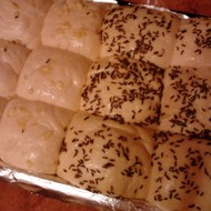 Пампушки с чесноком и тмином