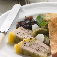 Паштет из индейки с беконом и зеленью