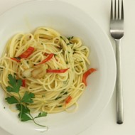 Паста aglio olio e peperoncino