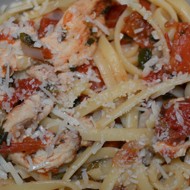 Паста баветте со шпинатом и индейкой по-итальянски