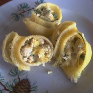 Паста, фаршированная курицей
