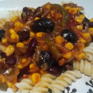 Паста «Мексиканец» с соусом сальса