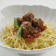 Паста с говяжьими фрикадельками