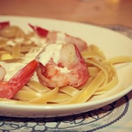 Паста с креветками и сметанным соусом