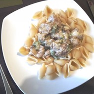 Паста с курицей и брокколи