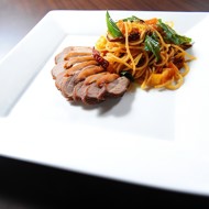 Паста с соусом из тыквы, шалфея и грецких орехов