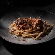 Паста с жареными семечками, уткой и понзу из белых грибов