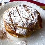 Пастилла с курицей и миндалем