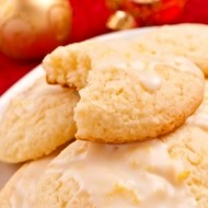 Печенье из рикотты с глазурью из лимончелло