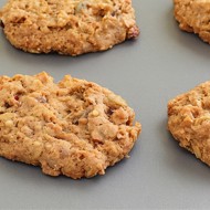 Печенье с имбирем и сухофруктами