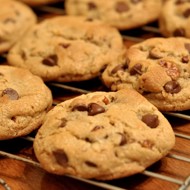 Печенье с молочным шоколадом и бананом