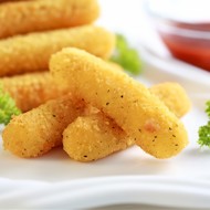 Печеные сырные палочки