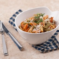 Пенне болоньезе паста