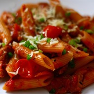 Пенне ригате со свиной вырезкой