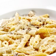 Пенне с горчично-грибным соусом