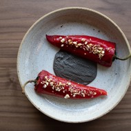 Перцы рамиро c сыром и фундуком