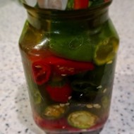 Чили-перец на зиму в кисло-сладкой заливке