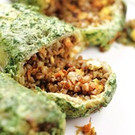 Перец, фаршированный гречкой и сыром