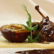 Перепелка запеченная со сливовым соусом и кремом из пастернака