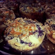 Песочные корзинки с ягодно-манной начинкой