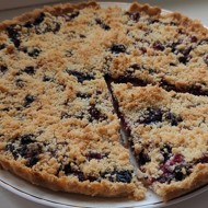 Песочный пирог с ягодами