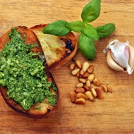 Песто из рукколы и фисташек