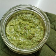 Песто из руколы и кресс-салата