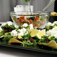 Пикантная черная фасоль с фетой и авокадо от Гордона Рамзи