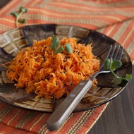 Пикантный морковный салат